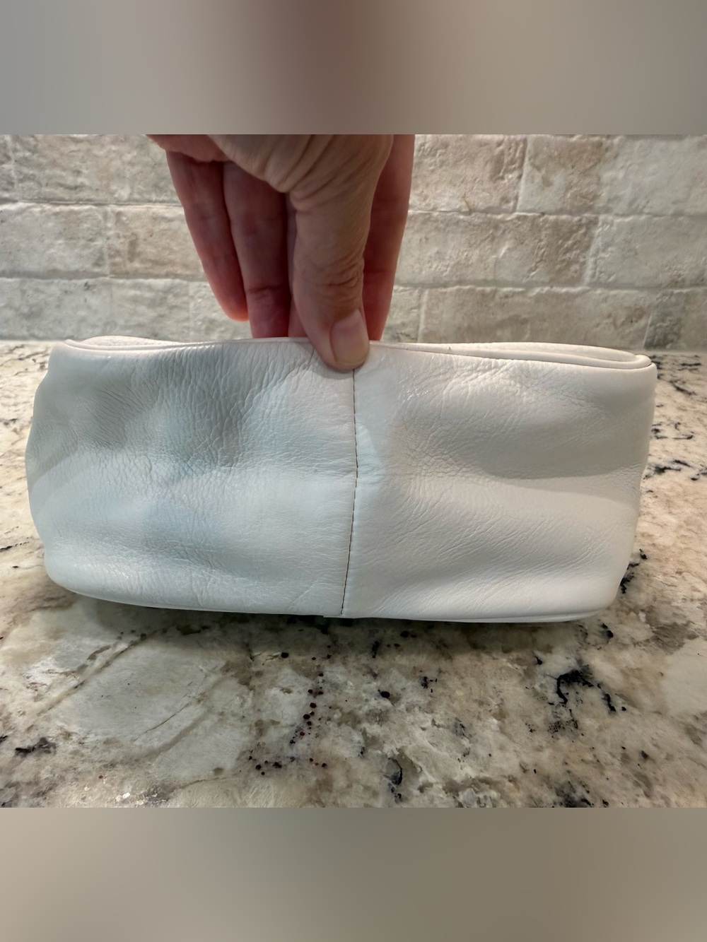 Marc Jacobs EUC Winter White Leather Mini Bag w/Buckle Accent & Suede Interior - Picture 3 of 5